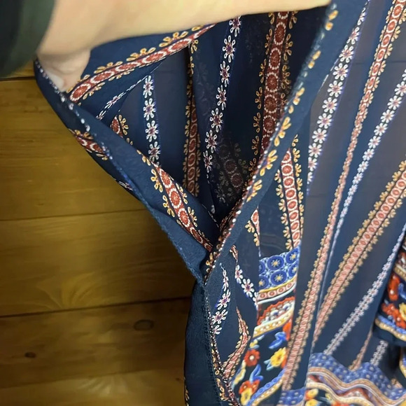 Live 4 Truth Kimono Womens S Floral detail Print Lightweight Open Front sheer - Picture 9 of 10